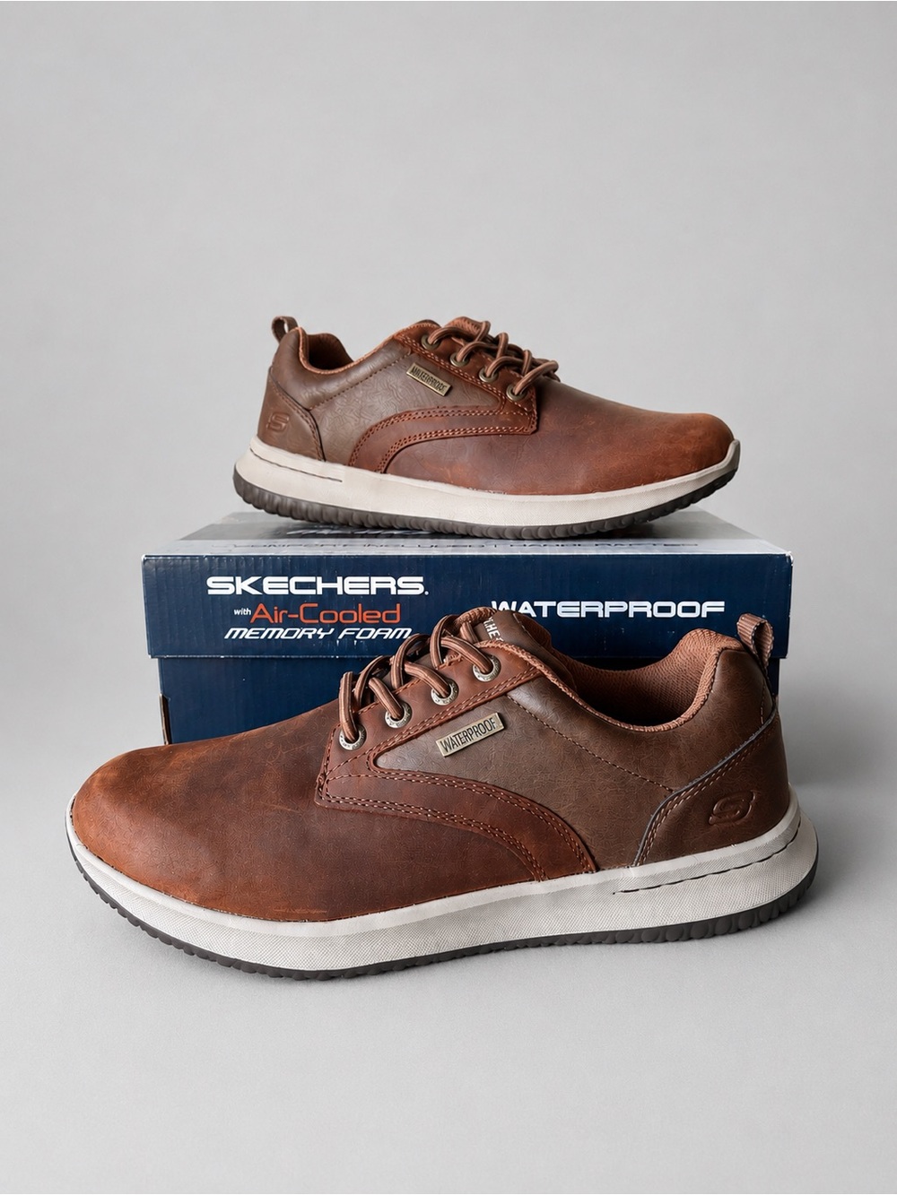 Skechers Men’s Brown Leather Waterproof Casual Loafers Sz 8.5 New Sneakers